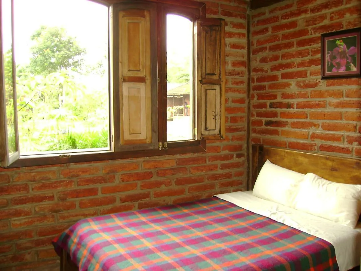 Hosteria Sapos Y Ranas Quito Lodge