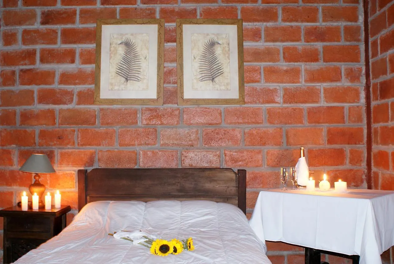 Hosteria Sapos Y Ranas Quito 0*,
