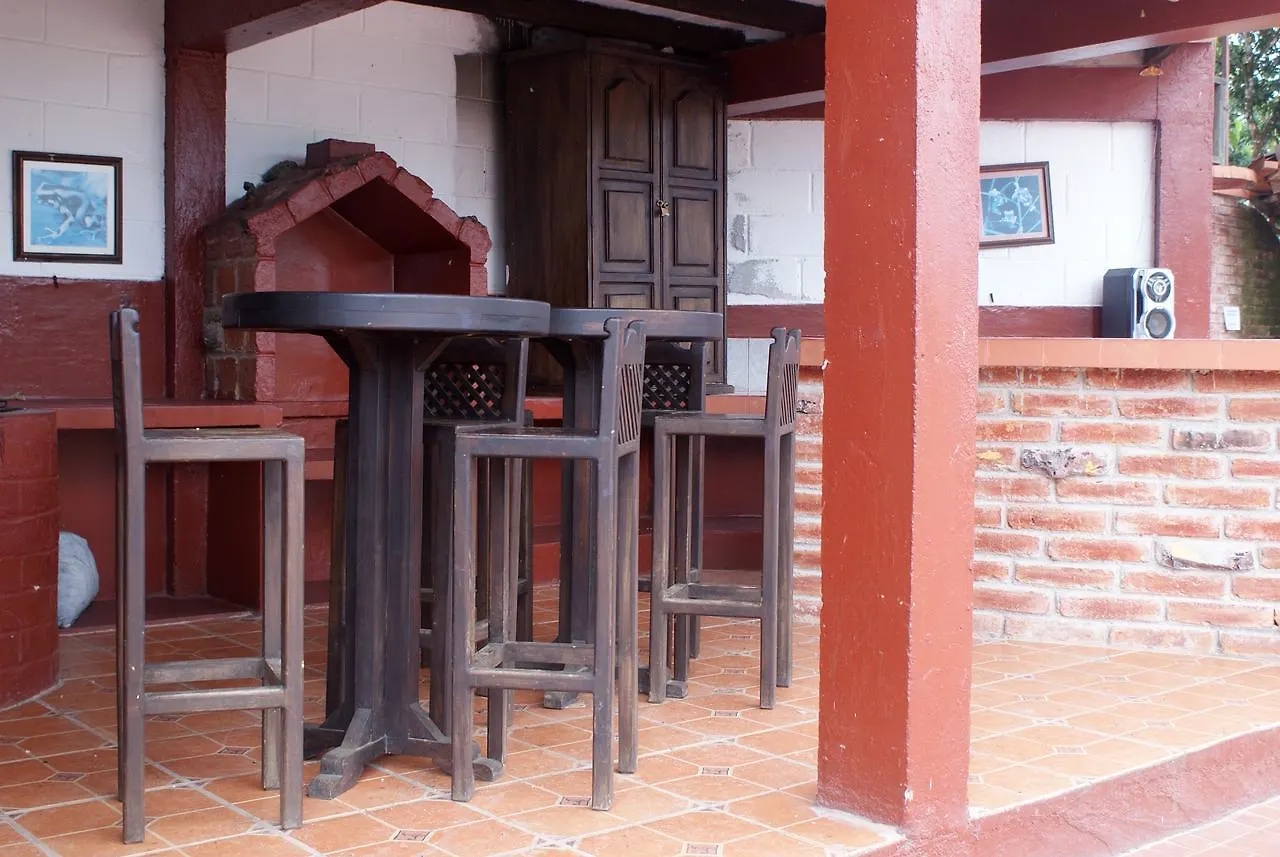 Lodge Hosteria Sapos Y Ranas Quito Ecuador